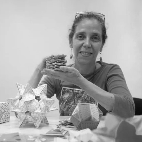 Cecilia Catuara, origamista argentina
