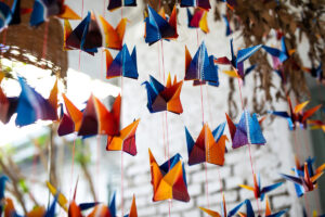 «Mil Grullas por la Paz», origami plegado por Andrea Misson