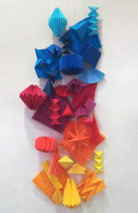 «Plisados y poliedros», origami de Gimena Avendaño